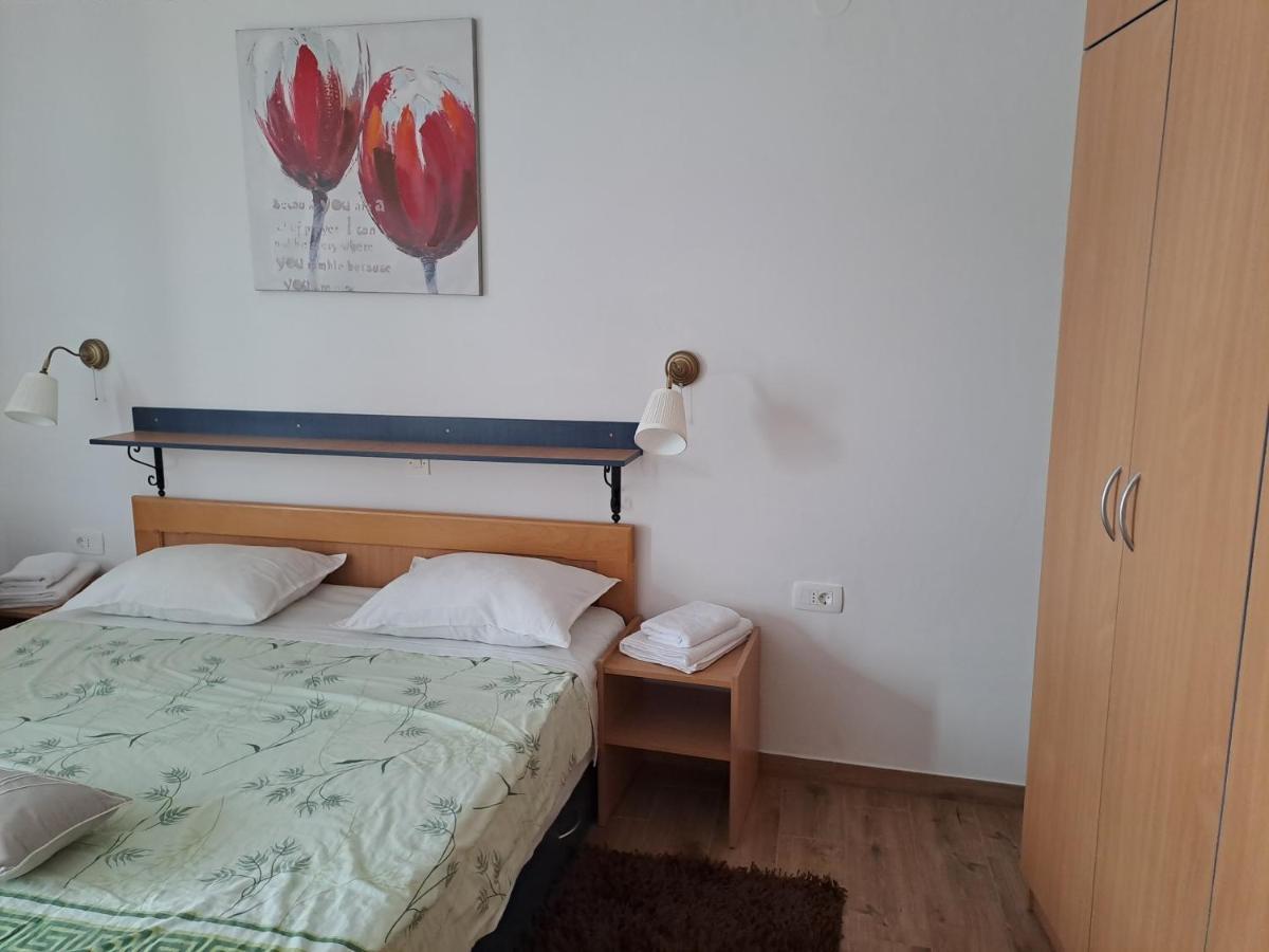 ヴァルン Sobe Mamalu Bed & Breakfast エクステリア 写真