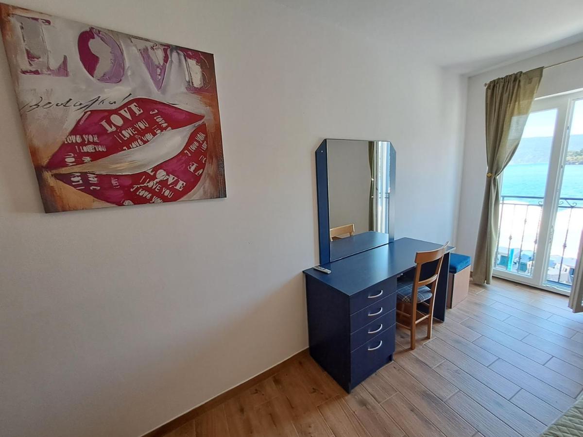 ヴァルン Sobe Mamalu Bed & Breakfast エクステリア 写真