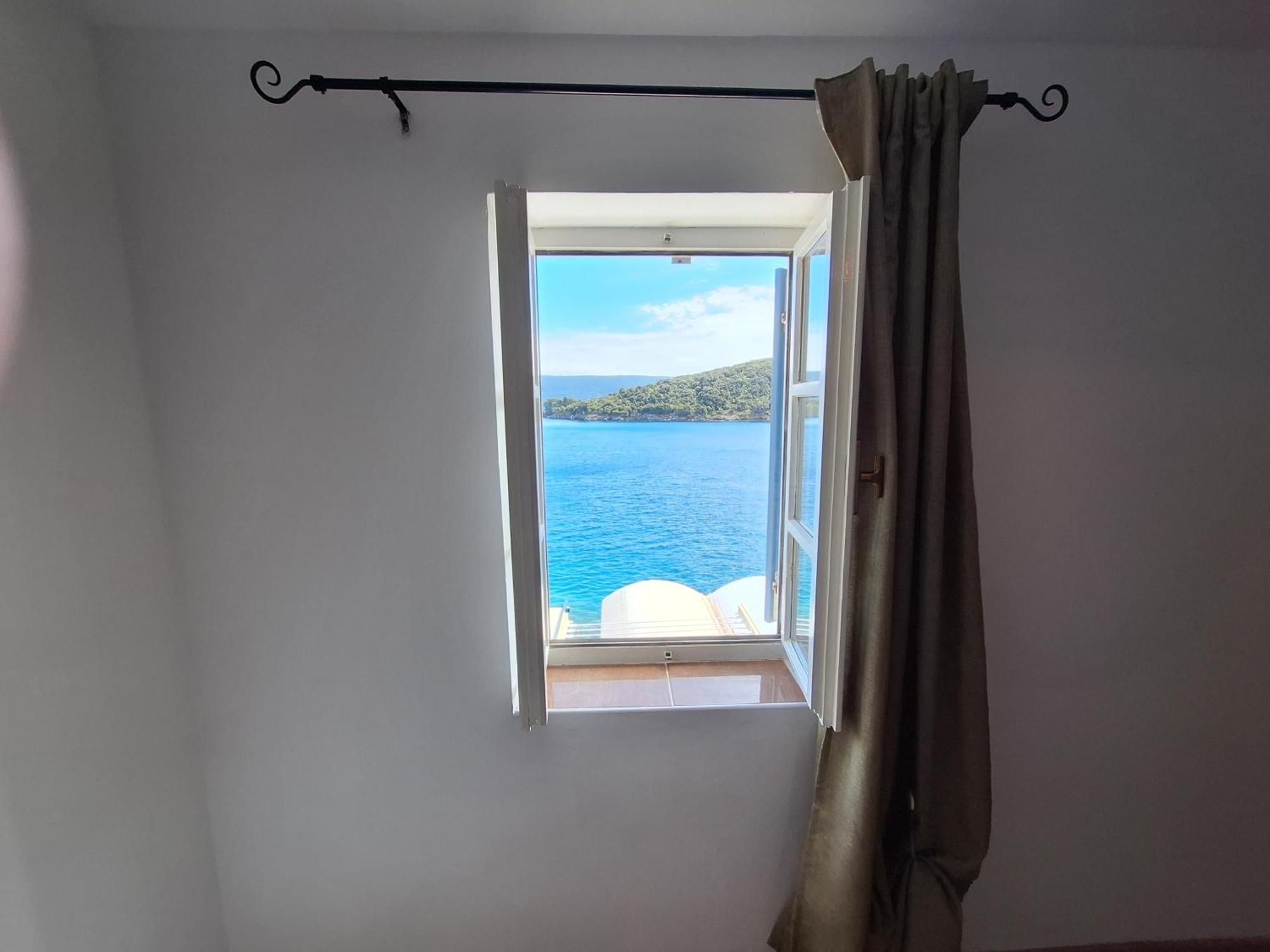 ヴァルン Sobe Mamalu Bed & Breakfast エクステリア 写真